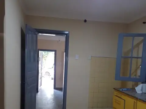 Depto Tipo Casa en Alquiler de 3 ambientes