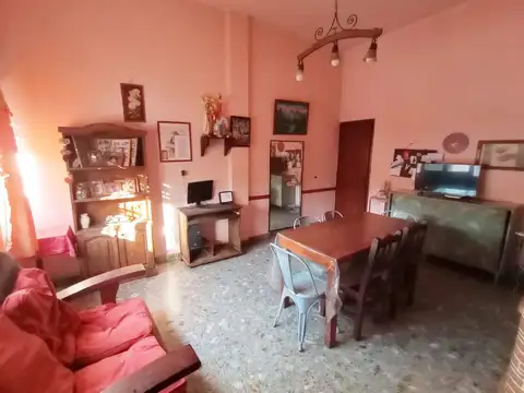 CASA 3 AMBIENTES VENTA VILLA TESEI HURLINGHAM