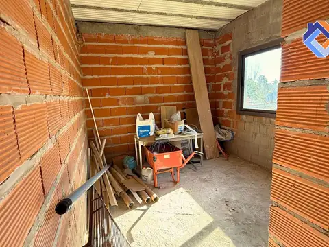 CASA EN VENTA EN EL BARRIO LOS PIONEROS - APTA CREDITO