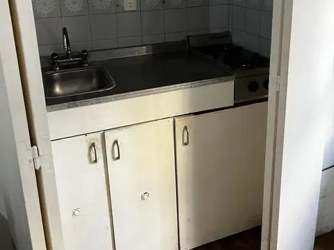 Avenida Hipólito Yrigoyen 1300, Piso 2