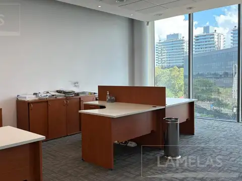 Venta oficina de 90m2 - FORUM Puerto Norte