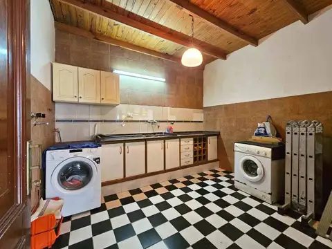 VENTA CASA 7 AMBIENTES, SAN MARTIN