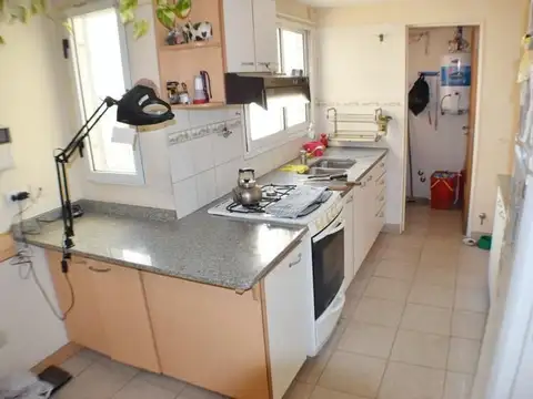 Departamento 4 ambientes con 2 baños