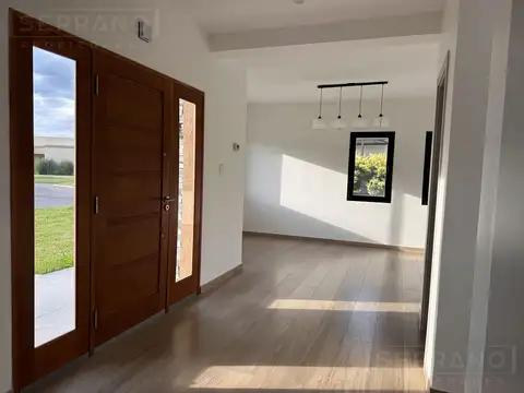 JBI. Old Man, Panamericana Ramal Escobar 704 km. Belén de Escobar, Provincia de Buenos Aires