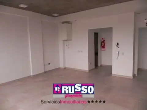 Oficina en Venta con 1 cochera