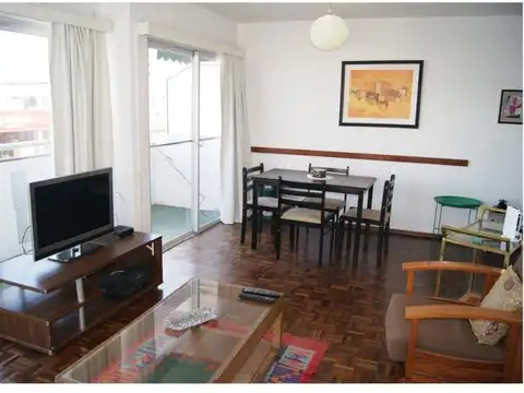 Ma. E. Vaz Ferreira 100