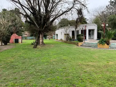 Quinta en Venta con 4 cocheras