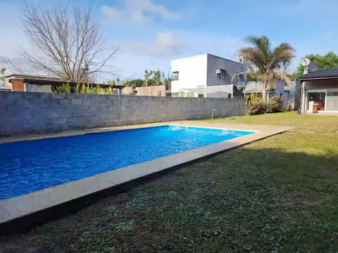 VENTA CASA 4 AMBIENTES PILETA LOMA VERDE ESCOBAR