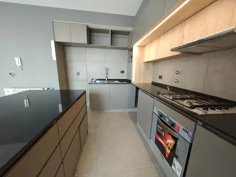 Departamento 4 ambientes con 2 baños