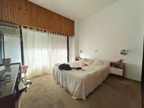 Depto Tipo Casa 4 ambientes con 2 baños