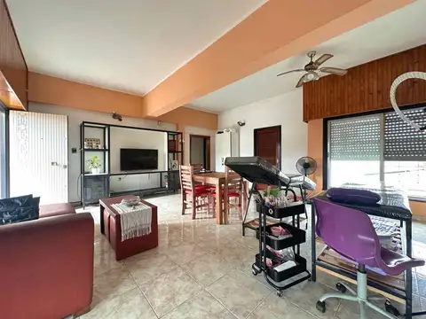 Depto Tipo Casa en Venta de 4 ambientes