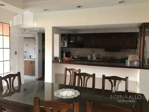 Casa 4 ambientes con 1 baño