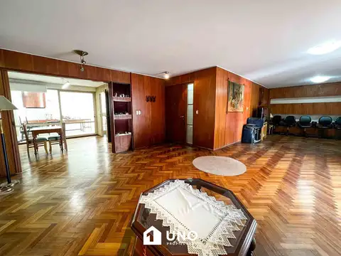 Santa Fe y Italia - Dpto de 3/4 Dormitorios.