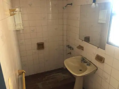 Departamento En Alquiler Ubicado En 11 62 Y 63.