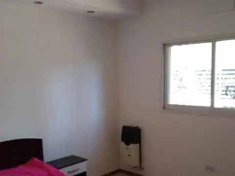 Casa a la venta de 3 Dormitorios en Roldan.