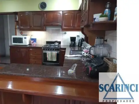 Casa Chalet  en Venta ubicado en Sáenz Peña, Tres de Febrero, G.B.A. Zona Oeste