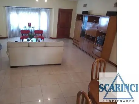 Casa en Venta en Villa Saenz Peña, USD 365.000