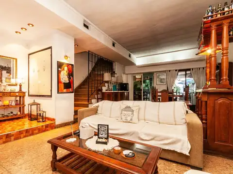 CASA 4 AMBIENTES LANUS ESTE ZONA CENTRICA