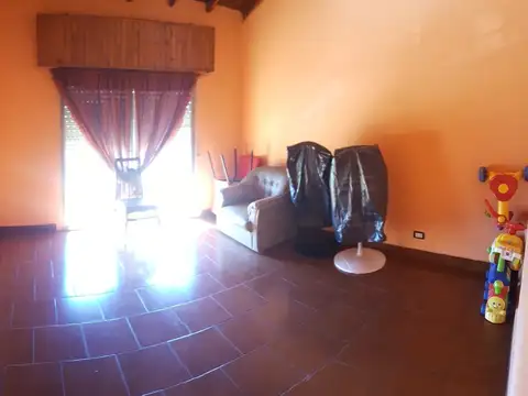 Casa en Venta en Moron Sur, USD 140.000