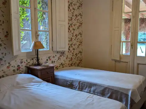 Casa 6 ambientes con 3 baños