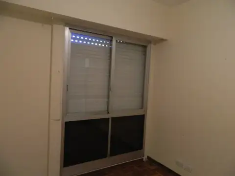 Departamento ideal oficina en Ramos Mejia Sur