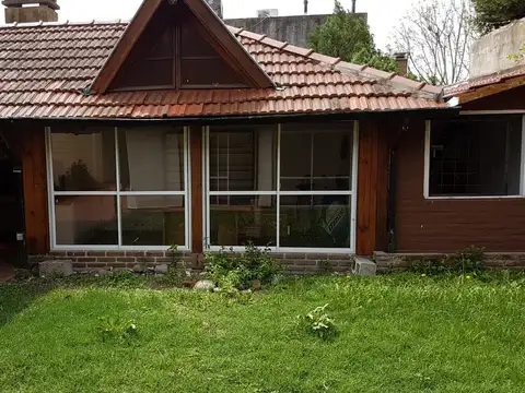 Casa de 3 ambientes en Castelar Norte