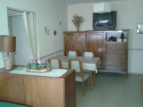 CALLE 25 N°634 1°F Esquina 12 (Miramar)