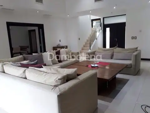 Casa en Venta en San Diego Country Club, USD 1.200.000