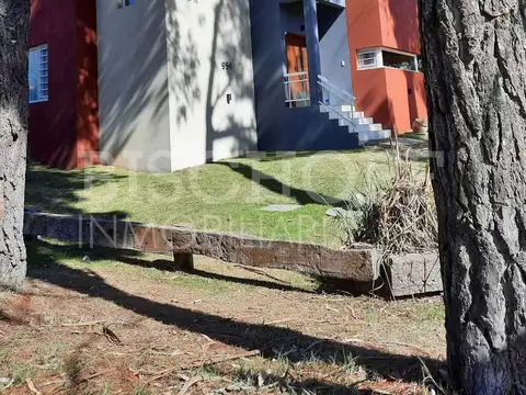 VENTA CASA DE 6 AMB EN BARRIO ALAMOS