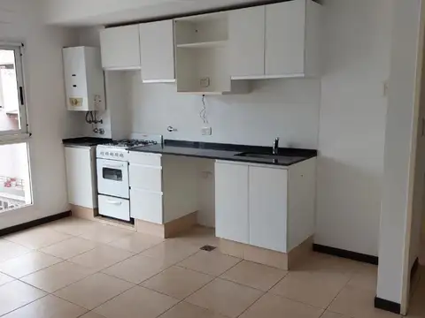 Buenos Aires 1000, Piso 8