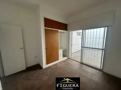 Depto Tipo Casa en Alquiler de 1 dormitorio