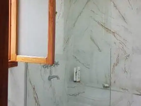 Casa 5 ambientes con 5 baños