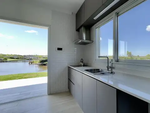 Casa en Venta en El Cazal, USD 253.000