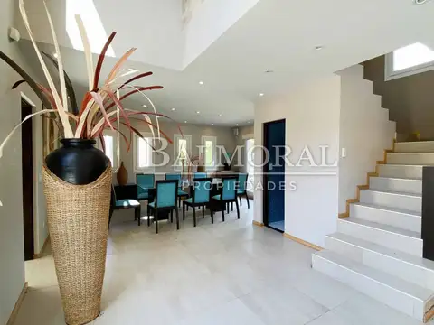 Casa en Venta en Pinamar, USD 690.000