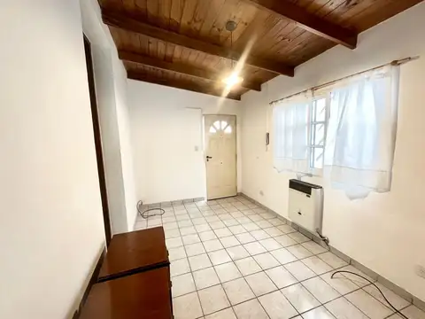 Depto Tipo Casa 3 ambientes con 1 baño