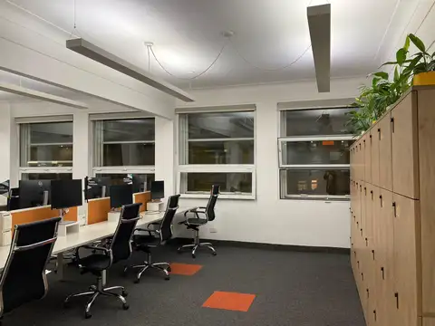 OFICINA CENTRO 240 M2  AV. CORRIENTES