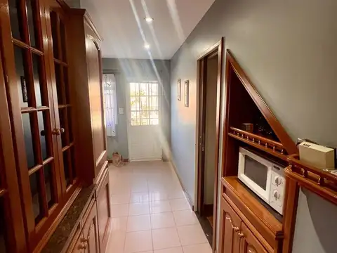 Casa 6 ambientes con 3 baños