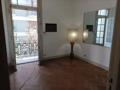 Sarandí 600 Balvanera 4amb U$160.000 Apto Prof