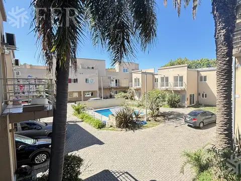 Departamento en Alquiler en Bernal, $ 450.000