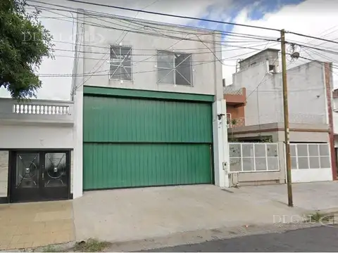 Depósito en Mataderos