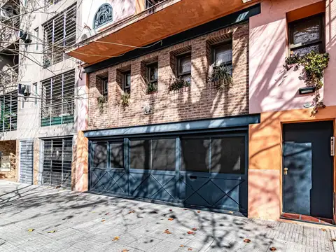 PH 3 ambientes con cochera cubierta, patio y terraza en la mejor zona de Flores