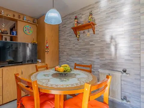 VENTA CASA 4 AMBIENTES EN EL BARRIO PERLA NORTE