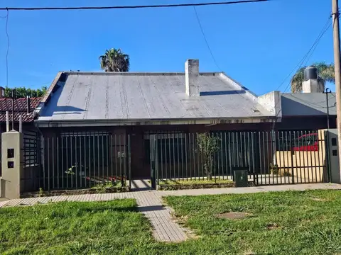 Casa en venta en Lomas De Alberdi