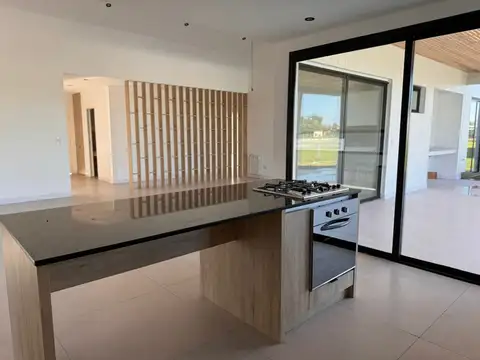Casa en Venta en San Sebastian, USD 190.000