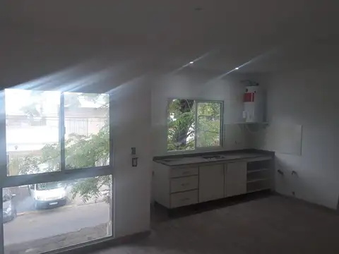 Venta de Casa y departamento en el centro de Moron A ESTRENAR 