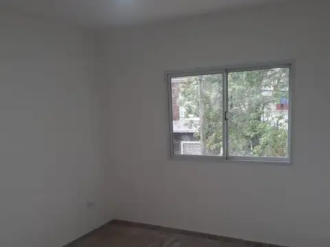 Casa en Venta en Moron Sur, USD 150.000