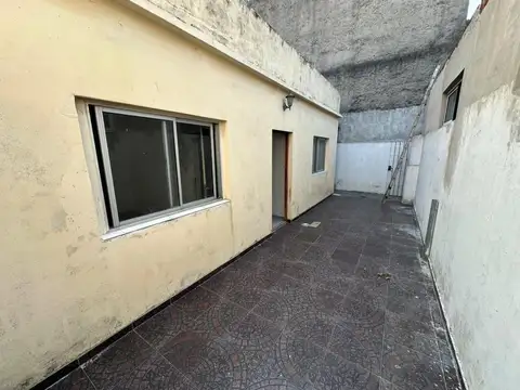 Depto Tipo Casa en Alquiler de 1 dormitorio