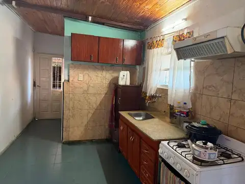 Casa 3 ambientes con 2 baños