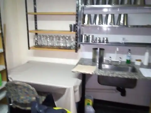 Venta local comercial totalmente instalado Caseros