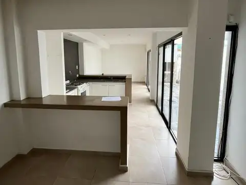 Casa en Alquiler en La Loma, $ 1.200.000